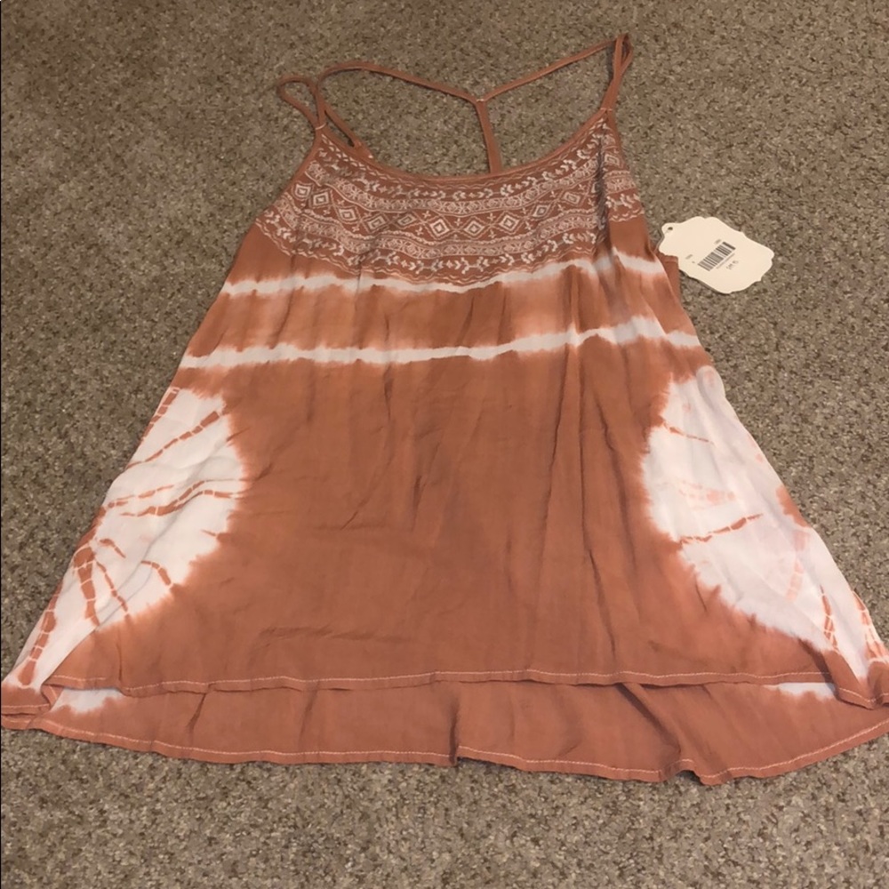 Medium Alter’d State Coral Tank.